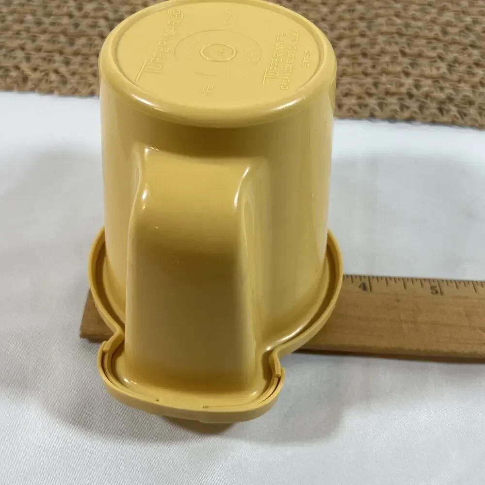 Vintage Tupperware Harvest Gold Double Flip Pour Sugar Bowl Container Yellow 577